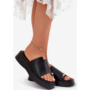 Dámské žabky Dámské Pantofle Na Platformě S Dekorativním Detalem Černé Linosea 40