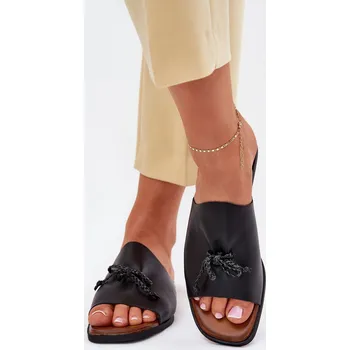 Dámské žabky Dámské pantofle na plochém podpatku s ozdobným vázáním černé Norela 36