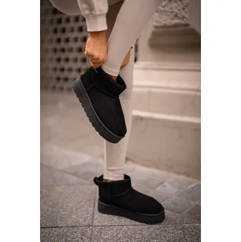 Dívčí sněhule Nízké Sněhové Boty Na Platformě Big Star OO274A099 Černé 37