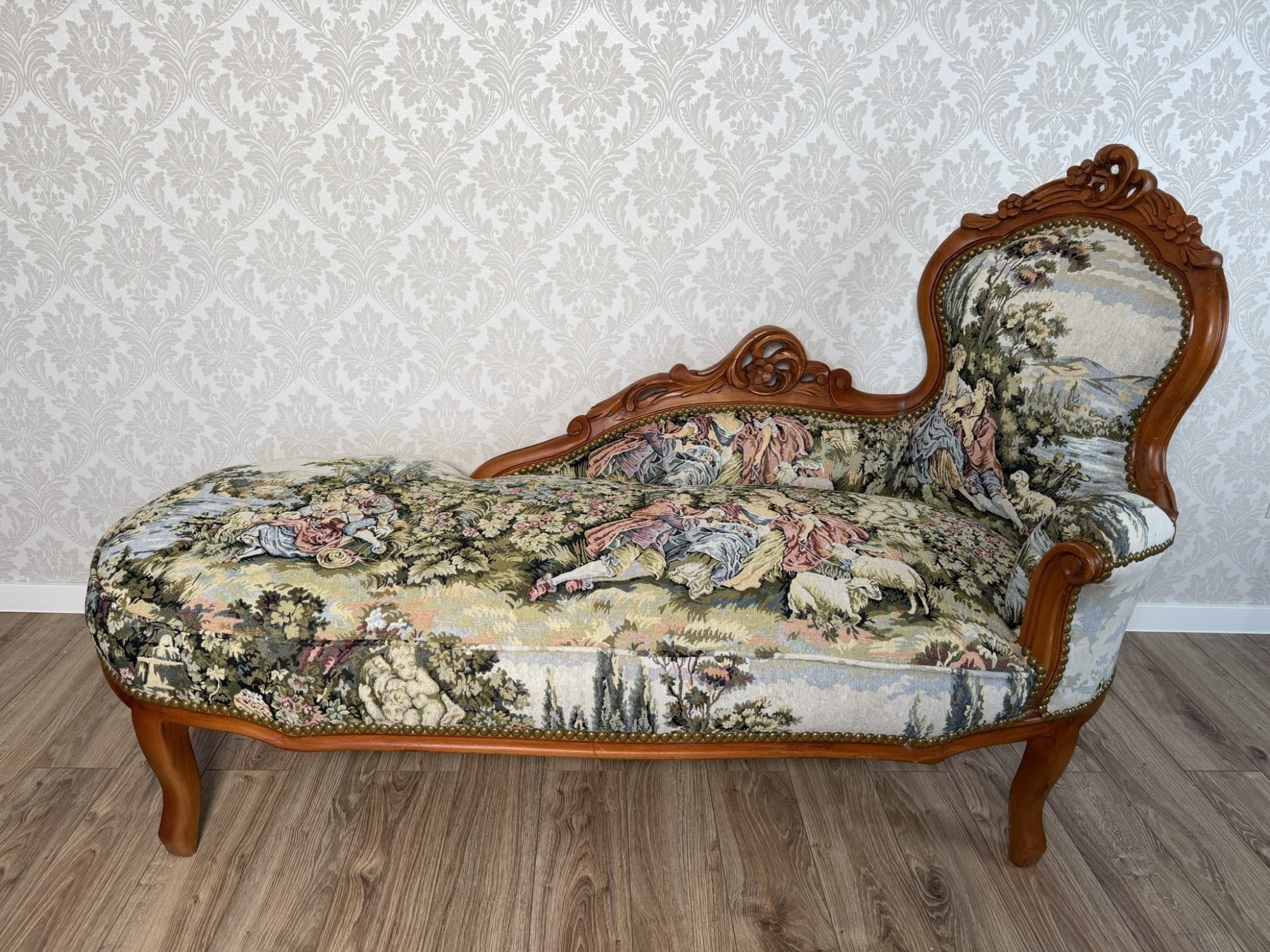 Pohovka chaise longue dřevo, cena za ks