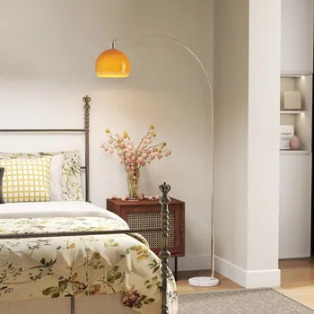 Stojací lampa Oblouková stojací lampa s praktickým nožním spínačem | bílá/oranžová