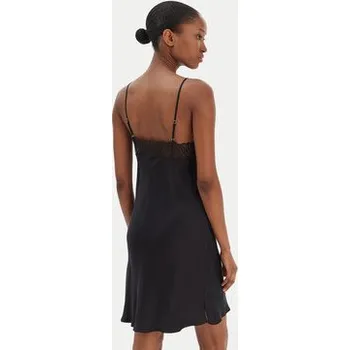 Dámské noční prádlo Chantelle Noční košile Legend C17WW5 Černá Regular Fit M