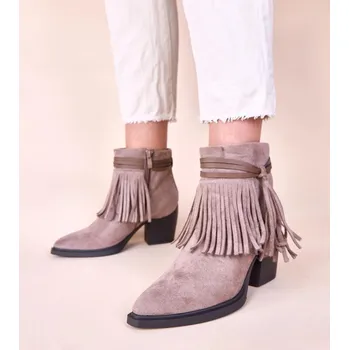 Dámská zimní obuv Boty na podpatku model 221020 Solea 36