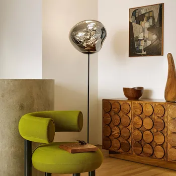 Lampička Tom Dixon LED stojací lampa Melt Cone Slim, chromová, Euro - Délka kabelu 250 cm; Ø základna 22 cm chromová barva, černá 1 x 6 W LED - Doprava zdarma