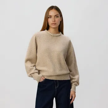 Dámský svetr Reserved - Svetr s aplikací - béžová - 098GH-08M - 098GH-08M-M