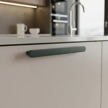 Nábytkové kování Interex design Úchytka ESSEN / Pastelově zelená 64 mm