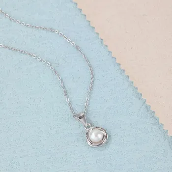 Řetízek Jan Kos jewellery Stříbrný přívěsek s perlou MHT-2712/SP00