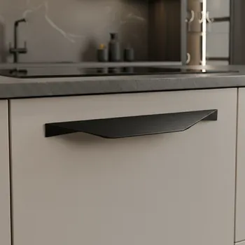 Nábytkové kování Rujzdesign Úchytka VALENCIA / Černá broušená 128 mm