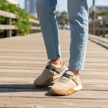 Dámská obuv Nízké tenisky s kožíškem béžové Velikost: 39