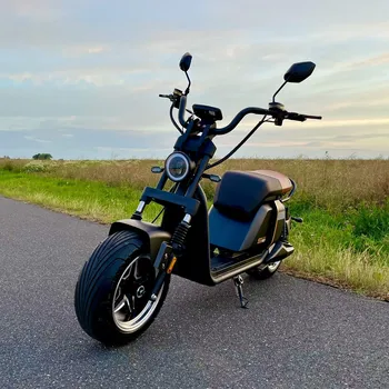 Elektrokoloběžka Leramotors Elektrokoloběžka Leramotors SCOOTERS C7 plus 3000W - černá