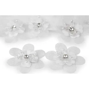 Květ s broušeným kamínkem a korálky k našití a nalepení Ø4,5 cm, střední, 1 bílá