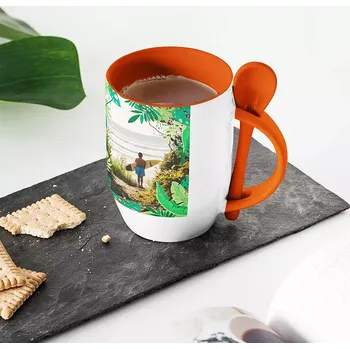 Sablio Oranžový hrnek s vlastním potiskem a lžičkou: 300 ml