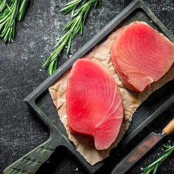 Maso a ryba Uzený tuňák za studena Tradiční chuť Přírodní uzení 0,5kg EKO