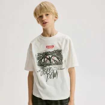 Reserved Stranger Things 631IL-01X-158 béžová 158