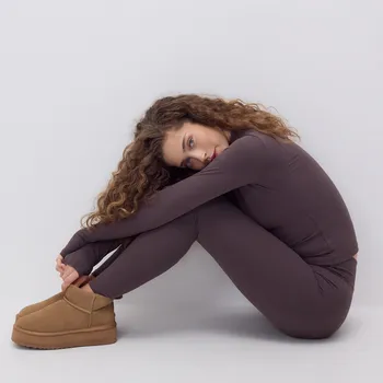 Dámské kalhoty Reserved - Hladké legíny - hnědá - 671GA-88X - 671GA-88X-S