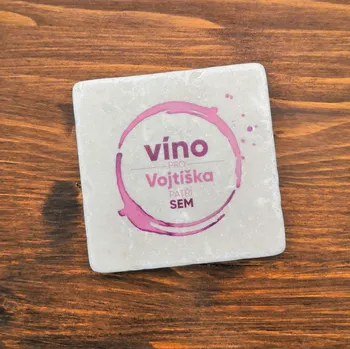 Digitální fotoaparát Mramorový tácek - Víno pro Vojtíška