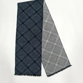 Šála Šála z česaného hedvábí tmavě modrá se vzorem oboustranná, HEDVÁBNÝ SVĚT