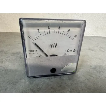 Starý retro panelový Voltmetr měření V ; kV Metra Blansko Varianta: aem 10/0,5mV