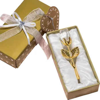 umělá květina Umělá křišťálová růže se zlatým stonkem v dárkové krabičce 9 x 3 cm, zlatá krabička 3 x 5,5 x 12 cm bílá
