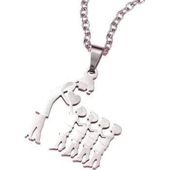 Náhrdelník Řetízek s přívěskem maminky se 4 syny Elegantní dárek Symbol mateřské lásky Šperk pro ženy Rodinný přívěsek stříbrná