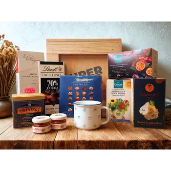 Dárkový potravinový koš Luxusní dárková bedna pro milovníky čaje a sladkostí