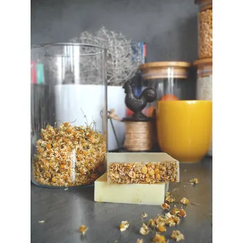 Mýdlo Esme cosmetics - 100% Přírodní bylinné mýdlo s heřmánkem