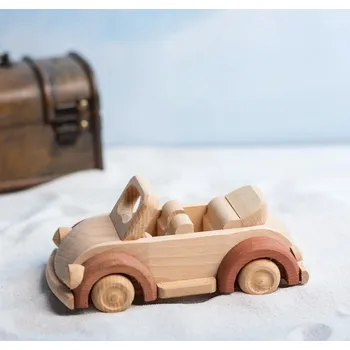 Dřevěná hračka galerie hraček Dřevěné autíčko brouk