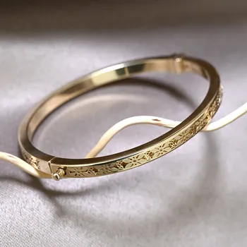 Náramek Zlatý 14kt pevný náramek 93A00022