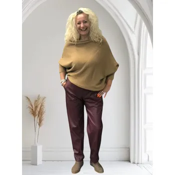 Dámský svetr Dámský asymetrický svetr Barva: Béžová, Size system: One size