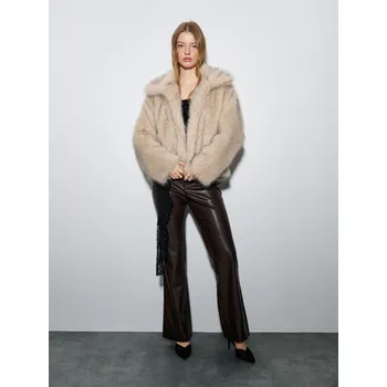 Dámský kabát Bunda z umělé kožešiny - M/L - House - krémový - 784EW-01X