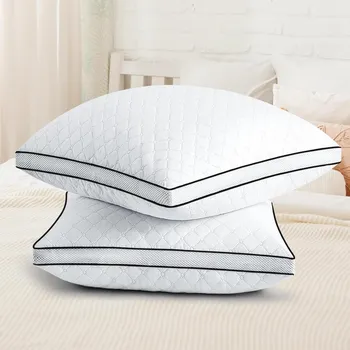 Polštář Slybear ortopedický polštář pro spaní na boku 80x80 cm černá bílá