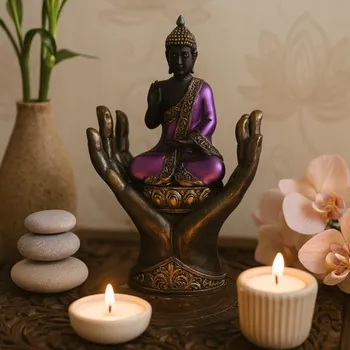 Soška Buddha sedící v dlaních -Ochránce