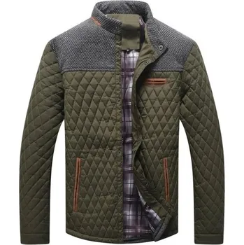 Pánská zimní bunda Větruodolné provedení Zapínání na patenty Polyesterová bunda s kapsami Polyesternová podšívka Teplé pohodlné zimní nošení zelená M