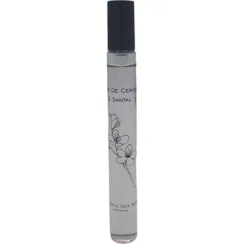 Unisex parfém Les Essence des Notes Cherry Blossom & Sandalwood Objem: 10 ml romantika
