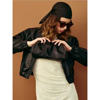 Dámská móda Sinsay - Kopertovka s řetízkovým páskem - černá - 318GK-99X - 318GK-99X-ONE