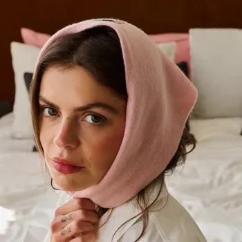 Šátek THE STICKY SIS CLUB Merino šátek - bubblegum