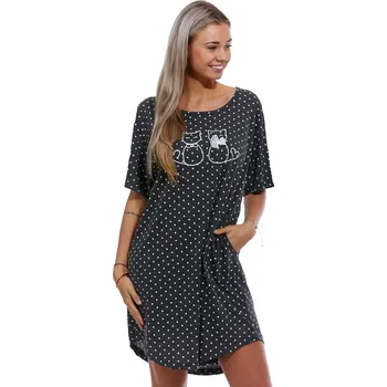 Dámské noční prádlo Tmavě šedá i bíle puntíkatá noční košilka pro plnoštíhlé ženy PRO KOČIČÍ DÁMY 1C3481 šedá 4xl