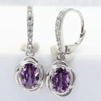 Náušnice Stříbrné náušnice s klasickým zapínáním