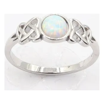 Prsten Stříbrný prsten s kamenem