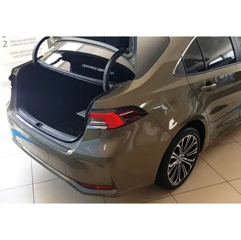 Lišta karosérie Rider N-0059 Ochranná lišta hrany kufru Toyota Corolla 2019- (sedan)