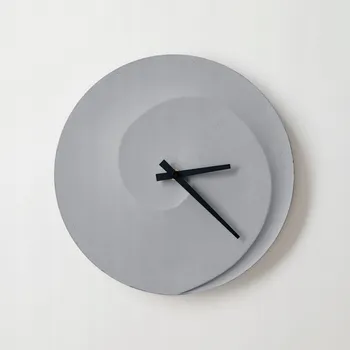 Hodiny ODLITO.CZ Betonové nástěnné hodiny Spirála 30 cm – šedá, černé ručičky