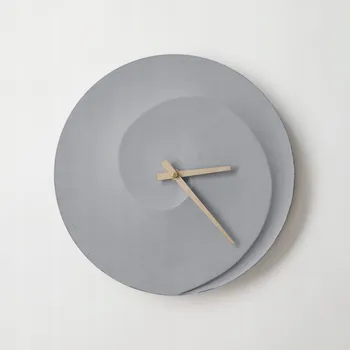 Hodiny ODLITO.CZ Betonové nástěnné hodiny Spirála 30 cm – šedá, světlé ručičky