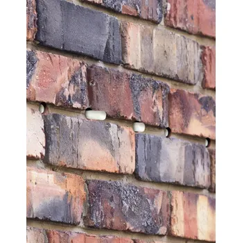 tekutá izolace FREEZTEQ – chemická horizontální clona proti vzlínající vlhkosti zdivo, kámen (250ks/bal)