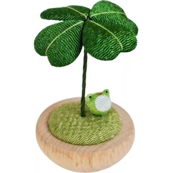 Kaeru - japonská žabička se čtyřlístkem pro štěstí, 3,5 x 6,5 cm