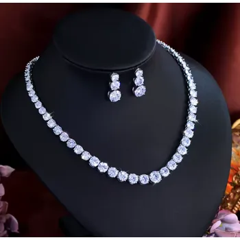 Souprava šperků B-TOP Luxusní bíle pozlacená dámská souprava se sestupnými zirkony