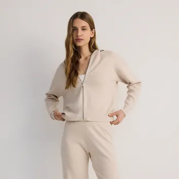 Dámský svetr Reserved - Propínací svetr s kapucí - tělová - 090EF-02X - 090EF-02X-S