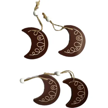 Vánoční dekorace Závěsný dřevěný měsíc, červený - 6 cm