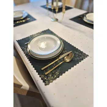 prostírání Luxusní Vánoční prostírání na stůl s vločkami zeleno-zlaté SW28- 45x30 cm 2 kusy
