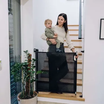 Dětská zábrana FREEON Vysouvací bezpečnostní zábrana pro děti