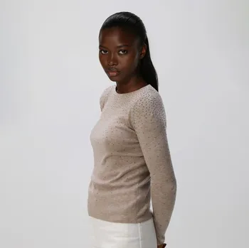 Dámský svetr Reserved - Svetr s lesklou aplikací - kávová - 225GV-84M - 225GV-84M-L